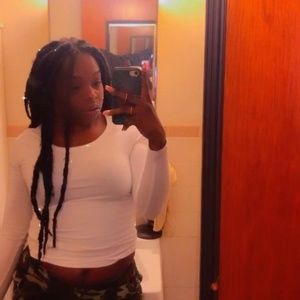 Meet your Posher, Mita